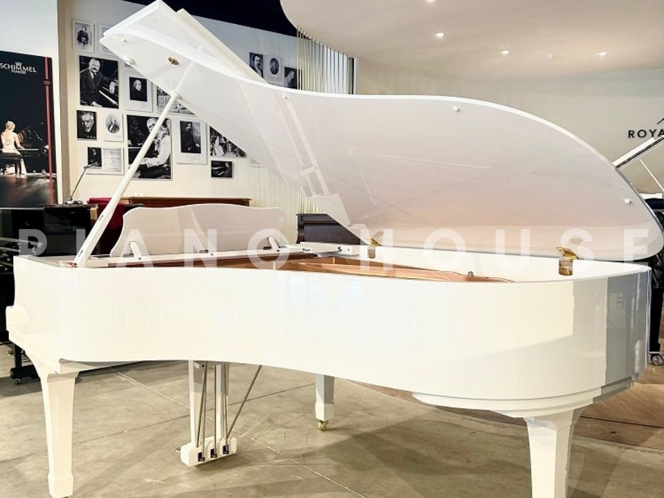 Cận cảnh YAMAHA C6 PWH (USED) tại Piano House